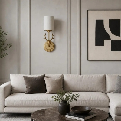 Applique da parete con paralume in vetro e corna di cervo in ottone T2902