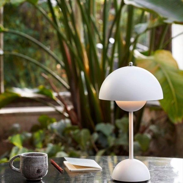 Flowerpot VP9 テーブルランプ|デスク ランプ|Simig Lighting