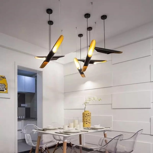 ポストモダンのアーティスティックライト S95