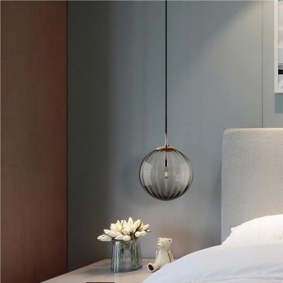 Závěsné svítidlo se skleněnou kuličkou se vzorem severské vody S96