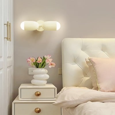 Lampe murale moderne en résine de cactus de style crème S178