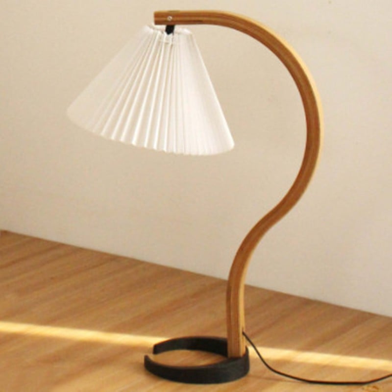 Vintage gegolfde tafellamp