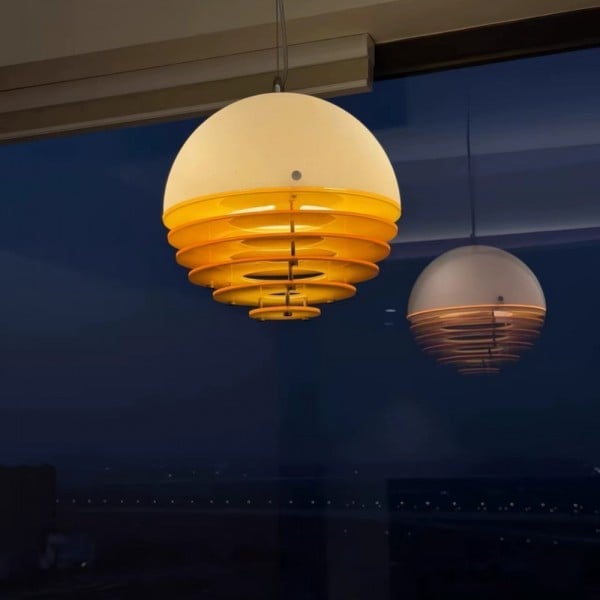 Sunset Lamp – Bauhaus Lighting for a Cozy Atmosphere S213