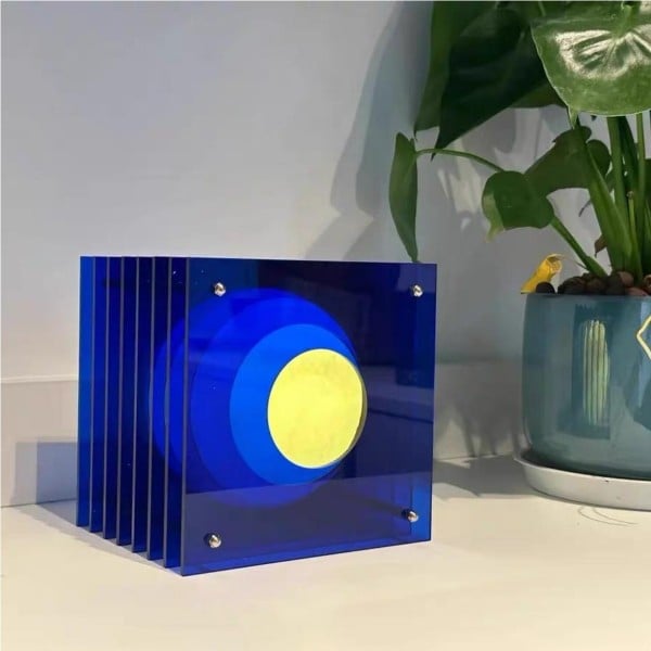 Geometric Moon Cube Lamp – Atmospheric luminous sphere S252