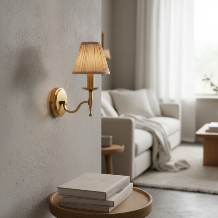 Kinkiet Tela – abażur materiałowy z mosiężną ramą do salonu T655