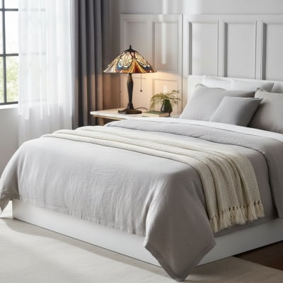 Lampa stołowa TF Hector w stylu secesyjnym – klosz z witrażu, oświetlenie dekoracyjne do salonu lub sypialni T1045