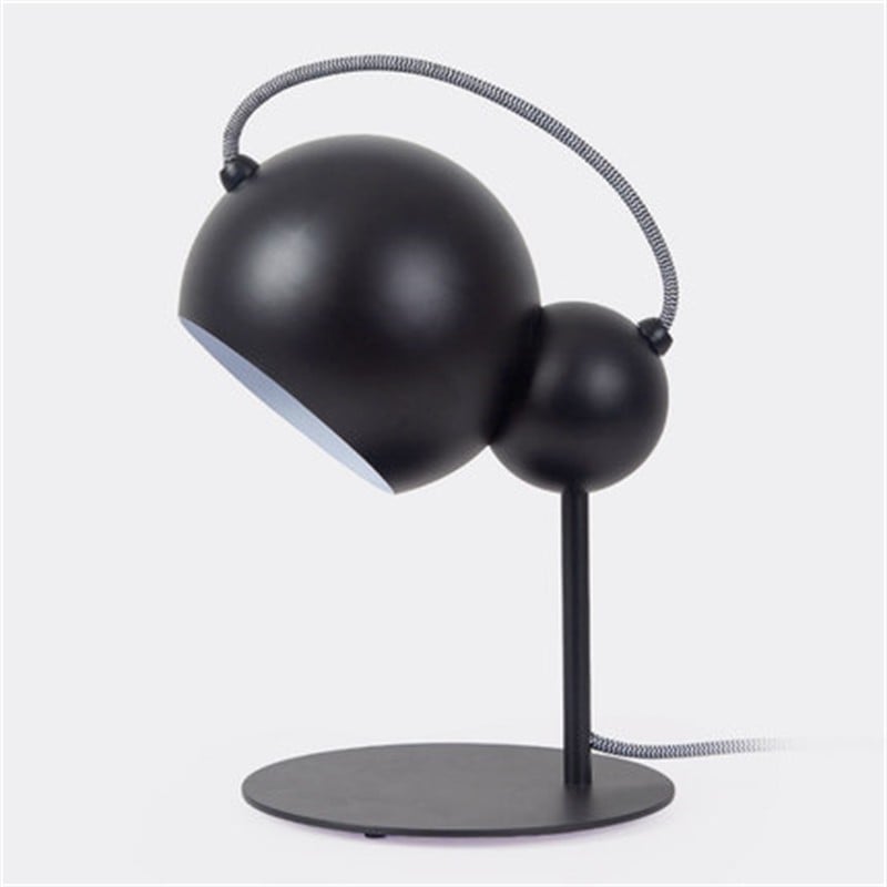 Globulär bordslampa