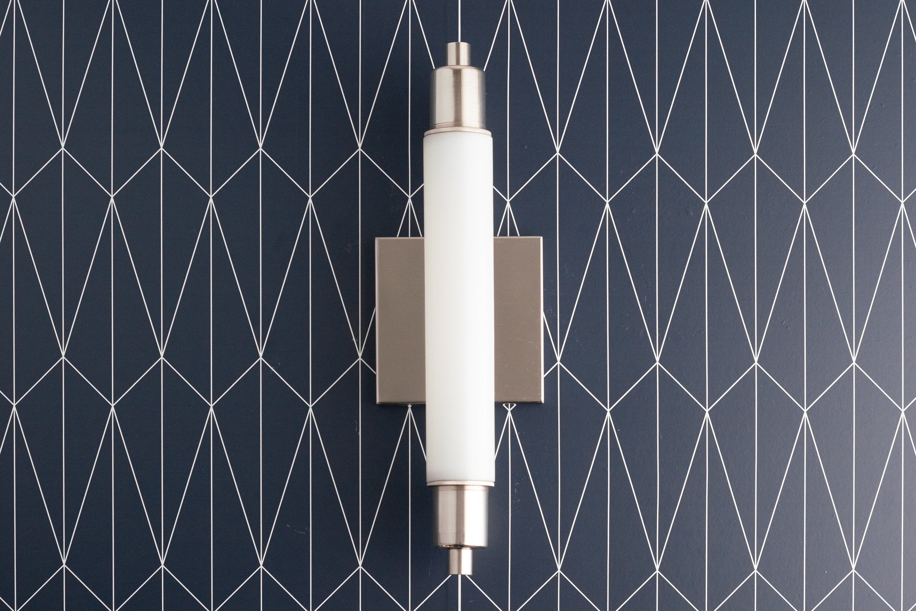 Ornato Luxe Modern Vanity Sconce - Art Deco Wall Light with Cylinder Shade T387