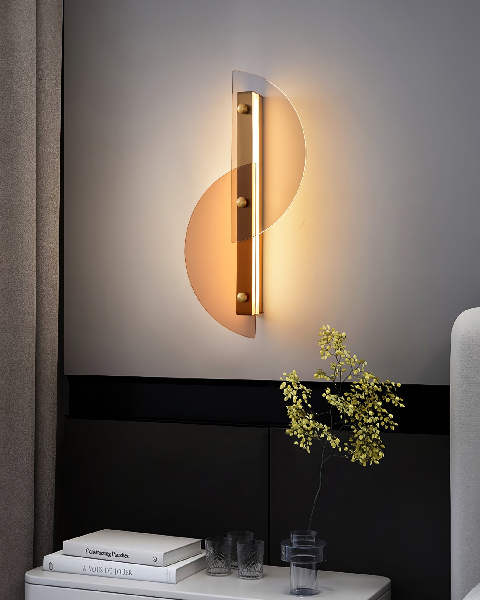 Simple Fan-Shaped Glass Arc Wall Lamp M21