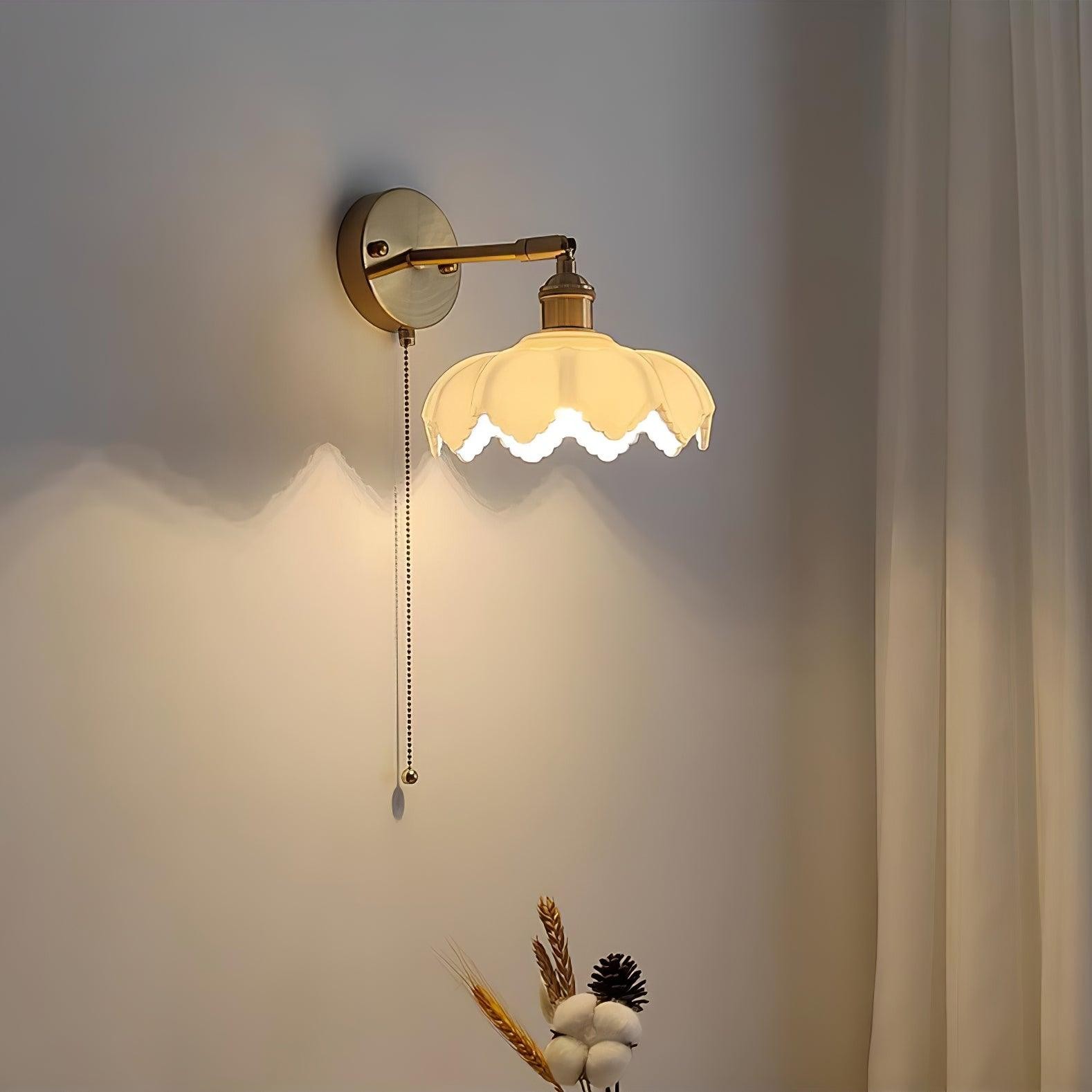 Lotus Rotatable Wall Lamp M354