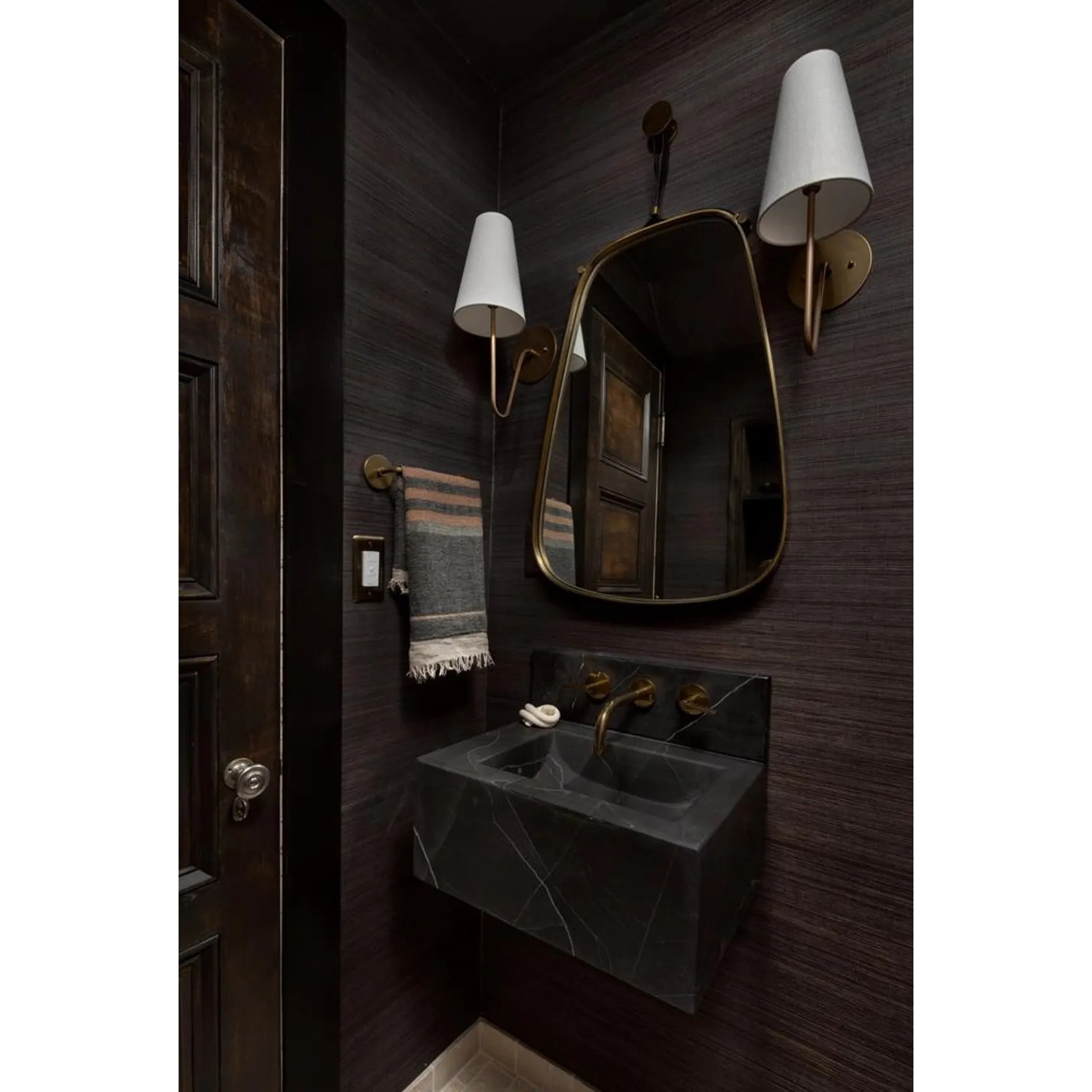 Scoop Wall Lamp T1980