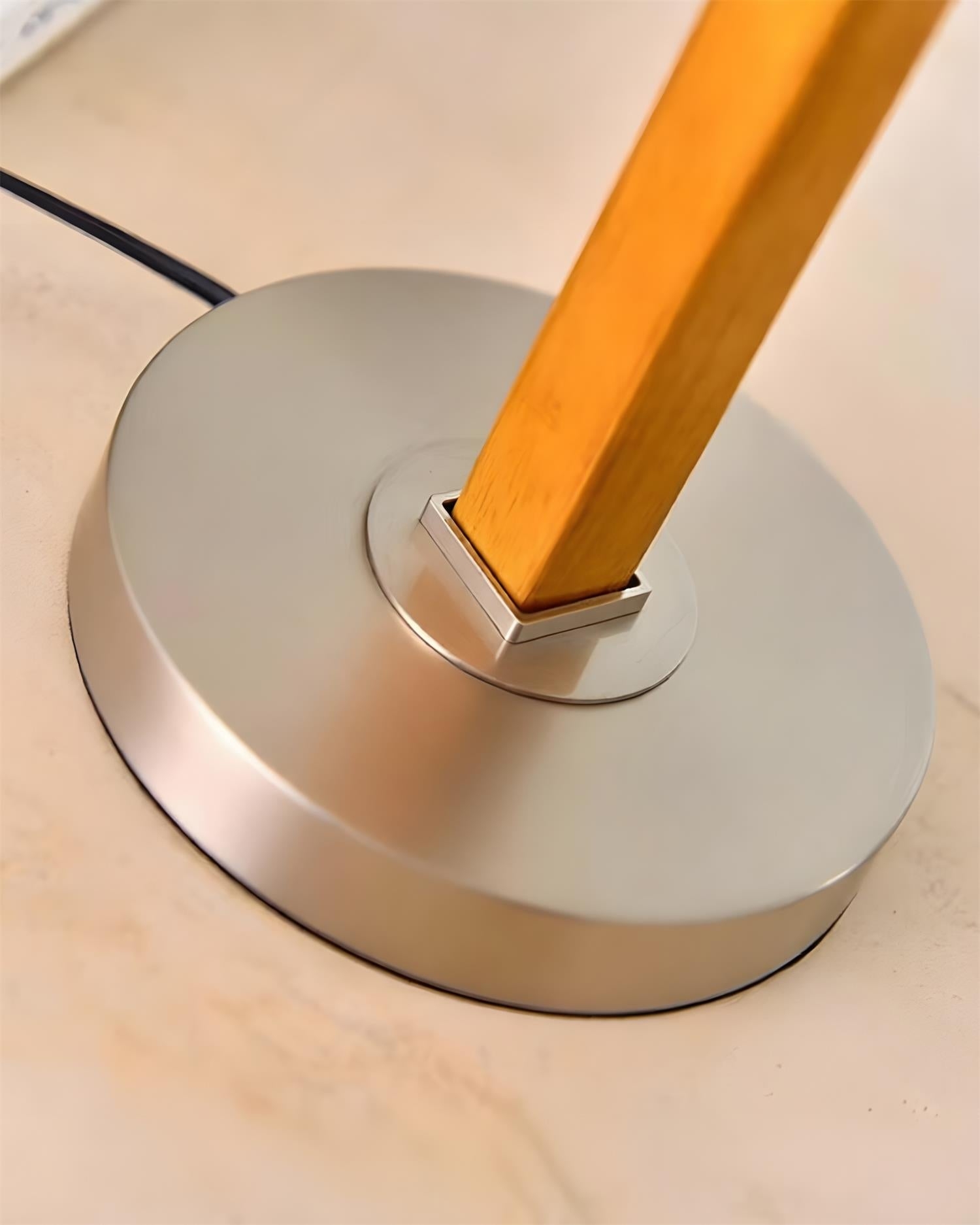 Tavian Table Lamp T1573