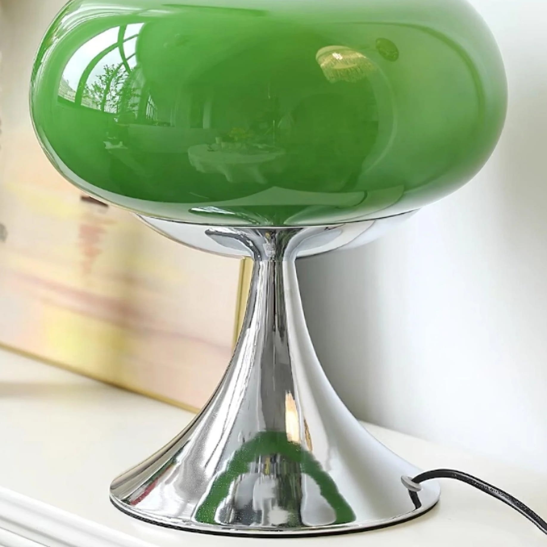Lollora Decorative Table Lamp - Sculptural Glass Accent Light for Bedroom or Living Room T534