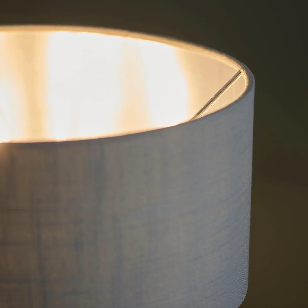 Tela 1‑Light and 3‑Light Table Lamp - Modern Linen & Metal for Bedside or Living Room T847