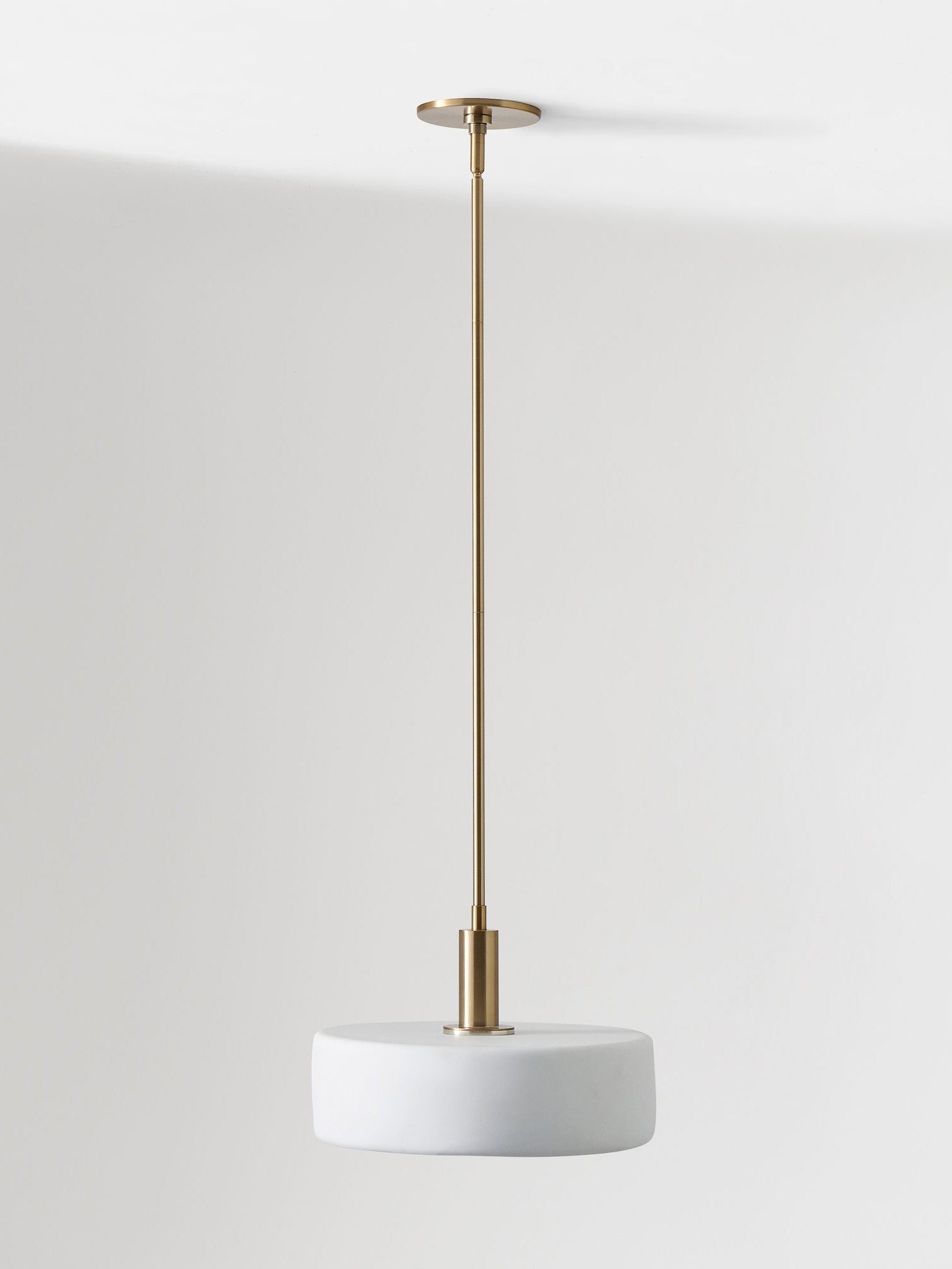 Modern Style Minimalist Porcelain Pendant Light G88