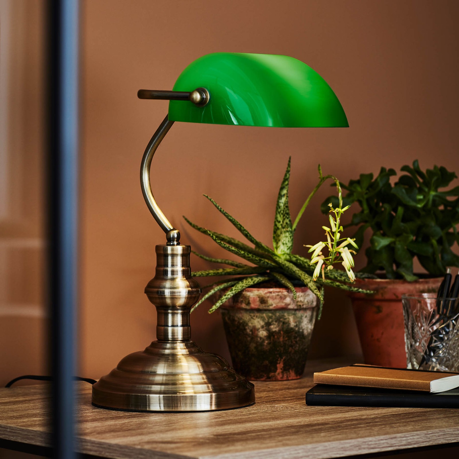 Classic Green Glass Bankers Table Lamp