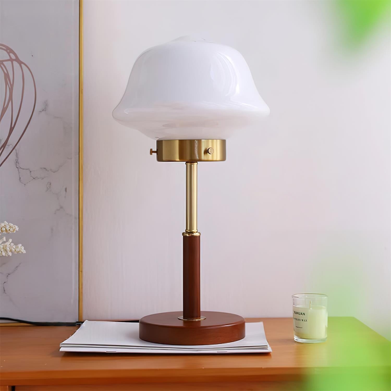 Mid Century Vintage Walnut Glass Table Lamp M292