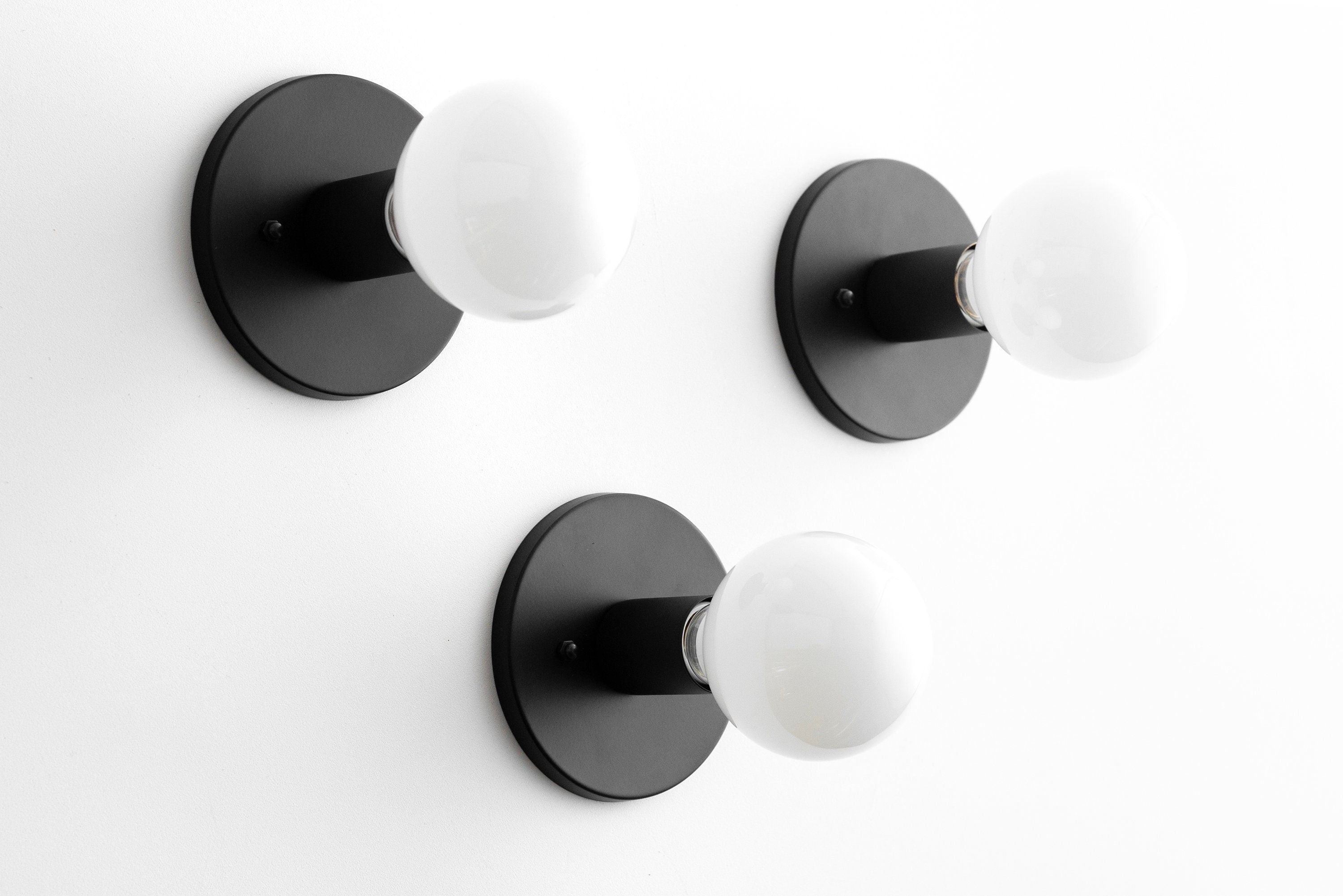 Glorica Glass Minimalist Wall Sconce - Versatile Modern Light For Any Room T333