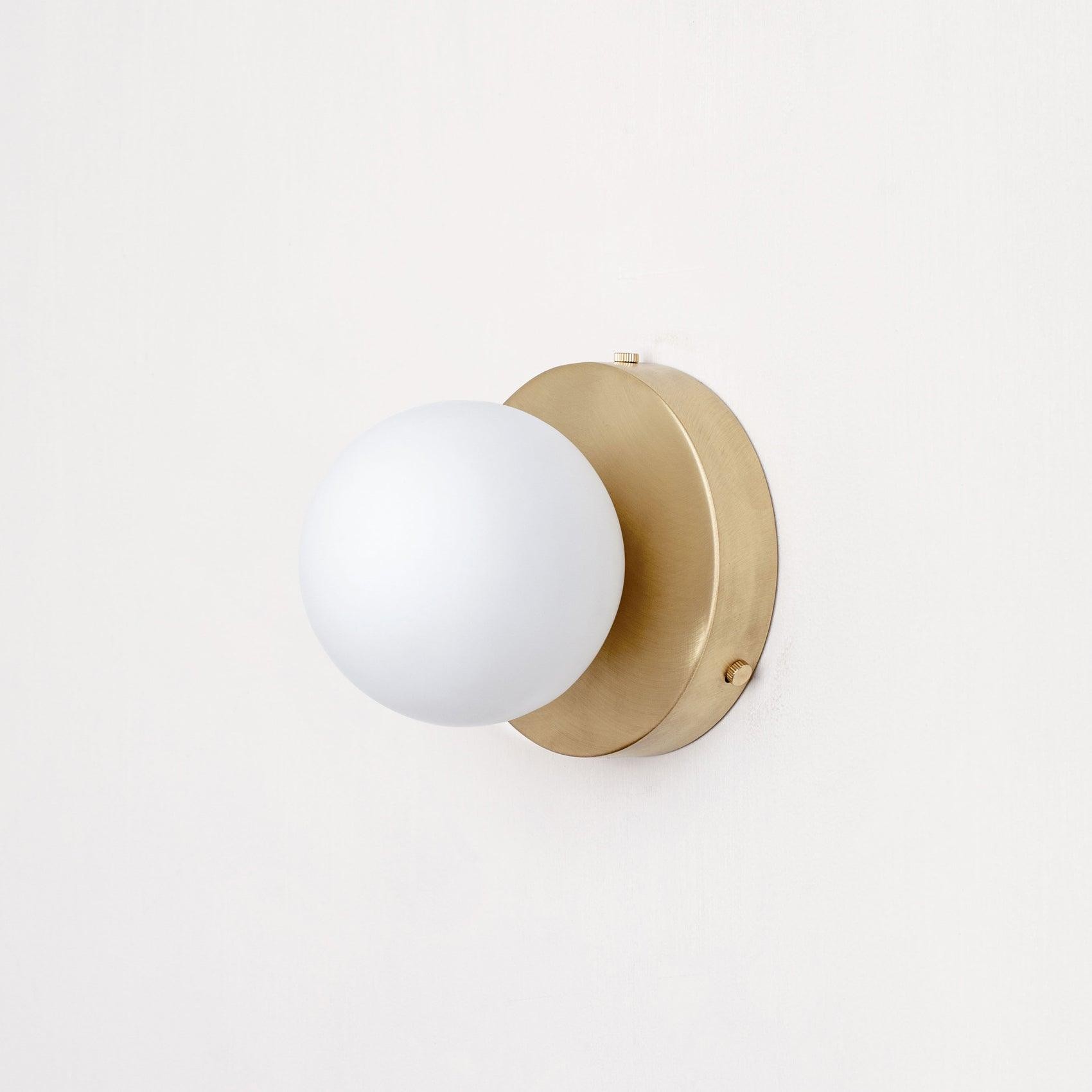 Nuvol Wall Lamp T192
