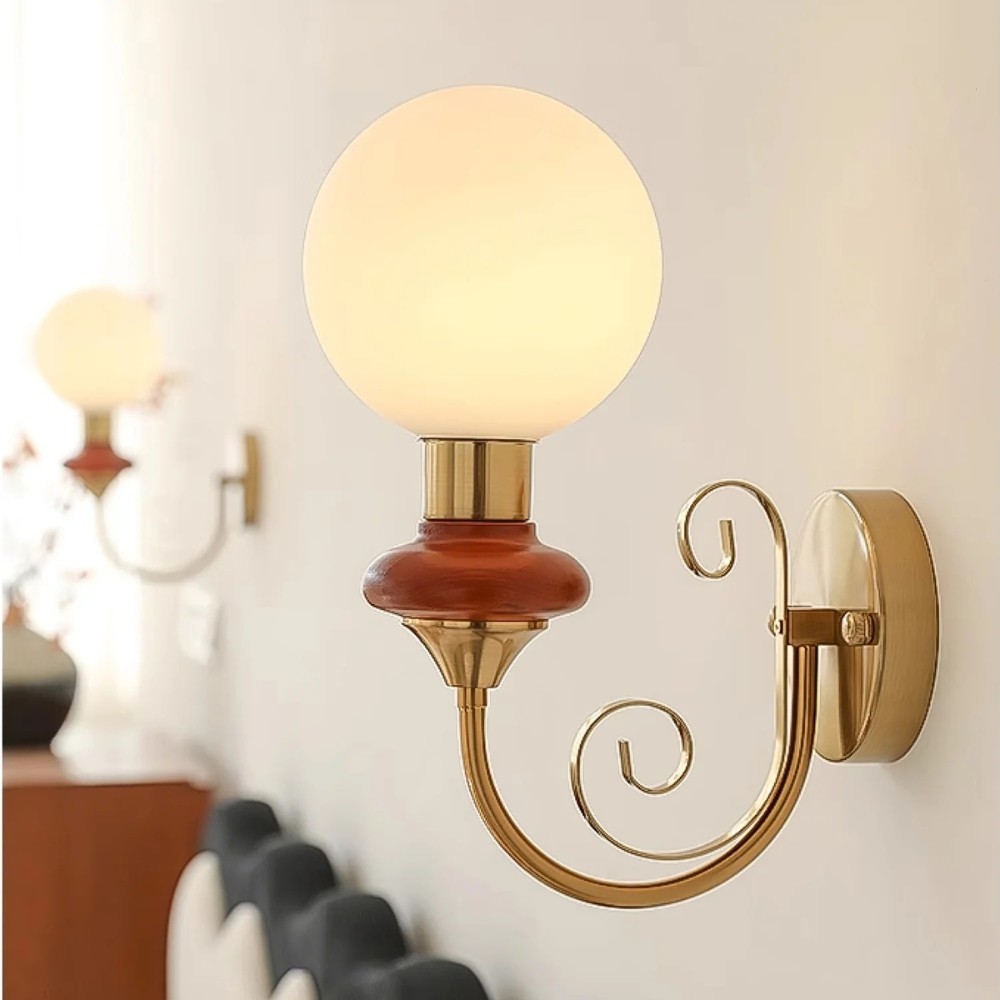 Elegant Wall Lamp with Sculptural Glow and Architectural Form S220