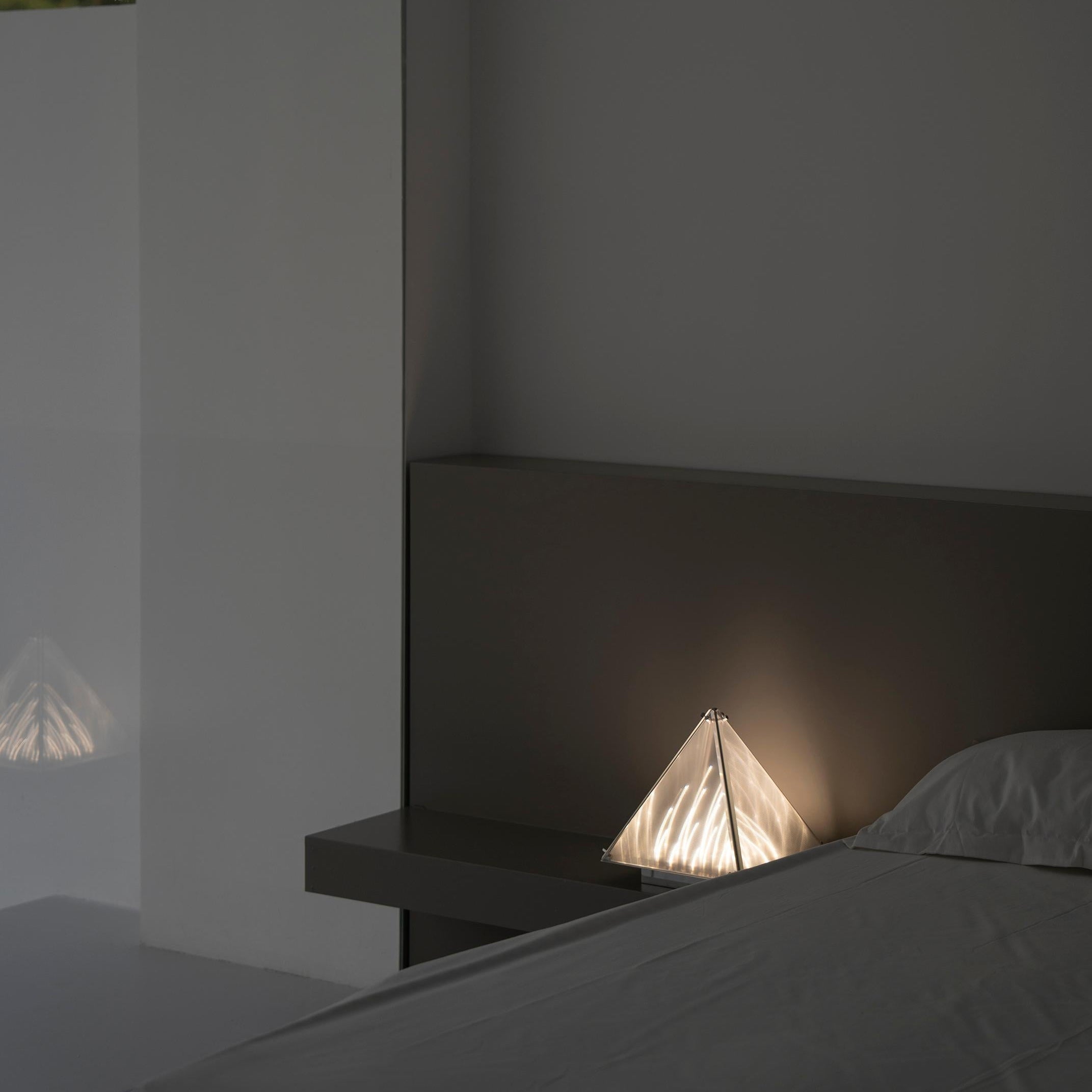 Fragment Table Lamp T1669