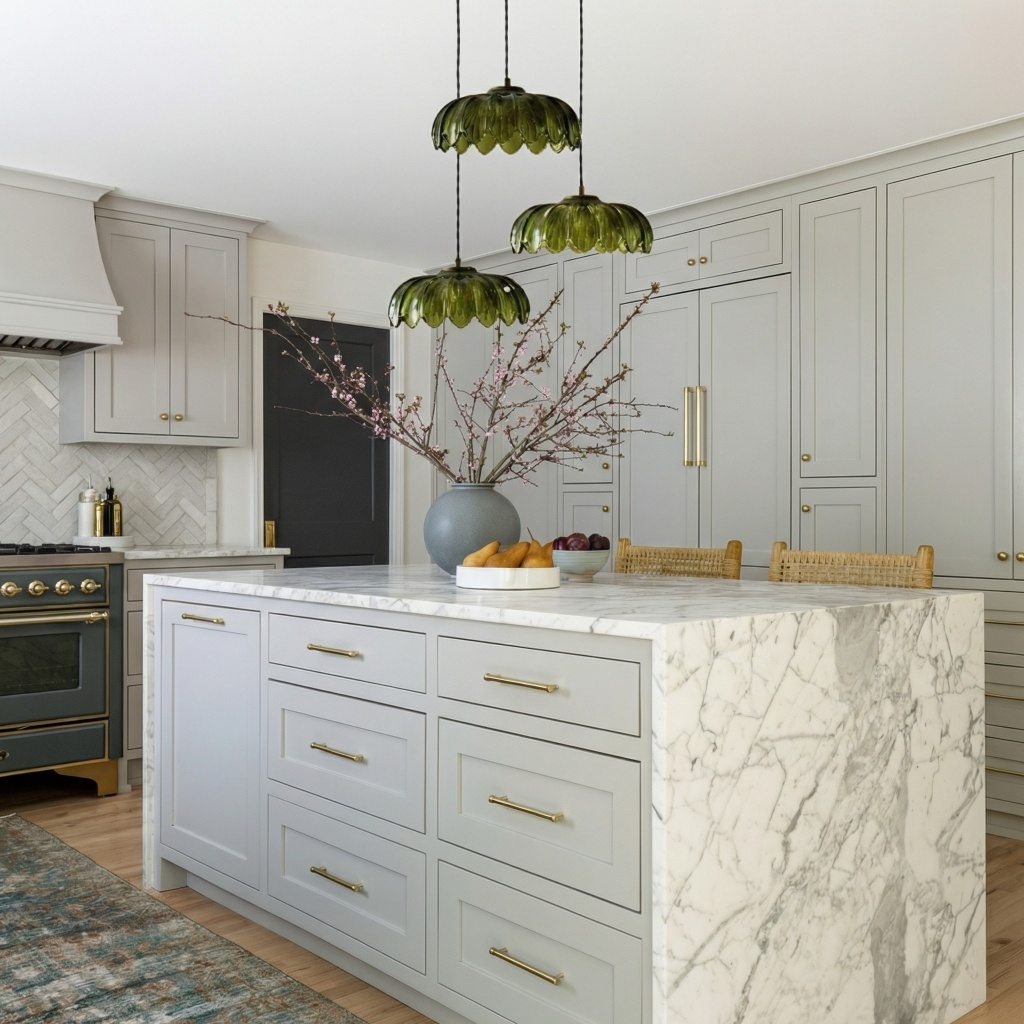 Aridia Palm Leaf Cluster Pendant Light Artistic Glass Pendant for Hallway Kitchen and Lounge T1150