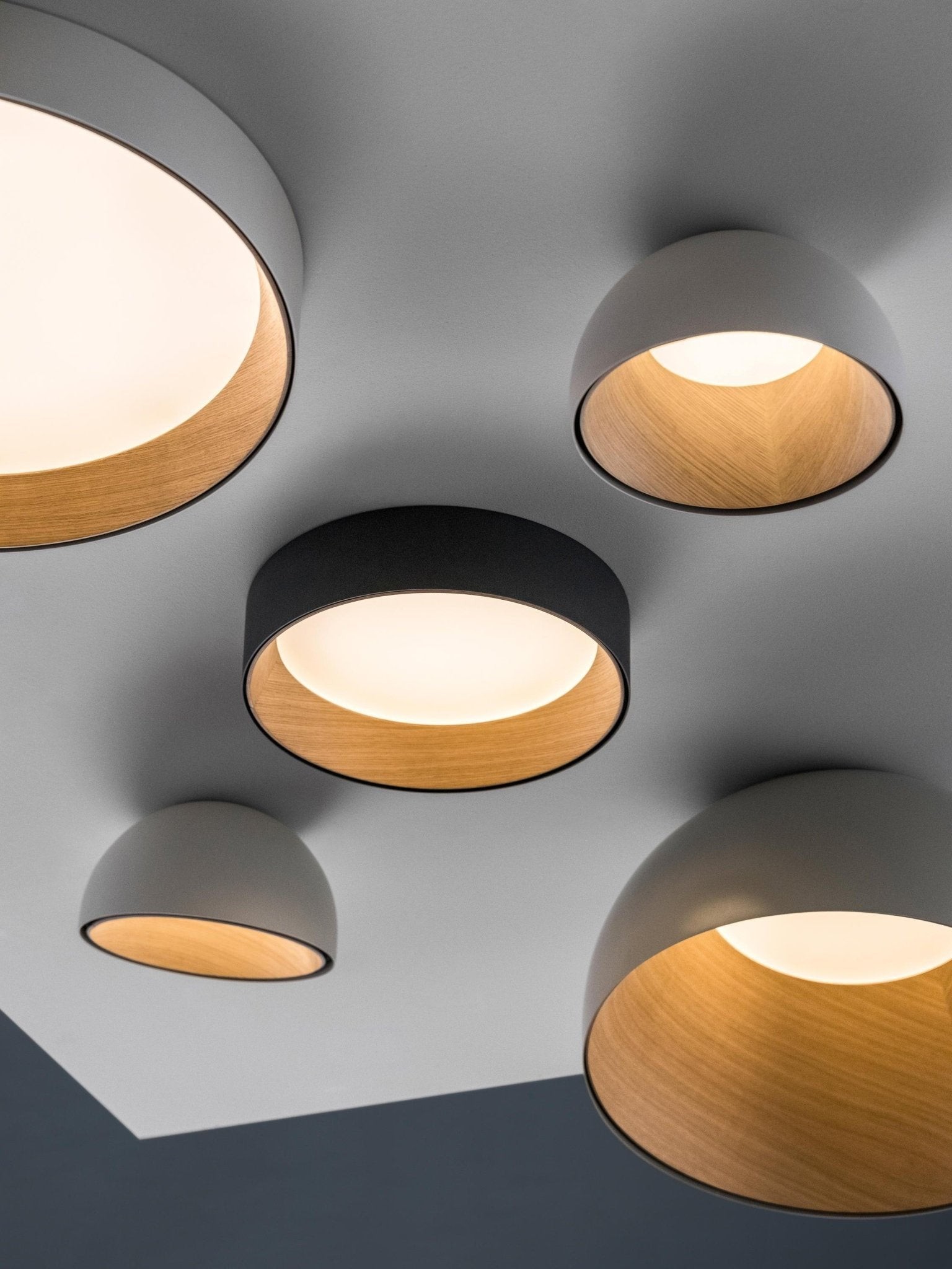 Japanese Minimalist Creative Wood Grain Round LED Ceiling Lamp M321