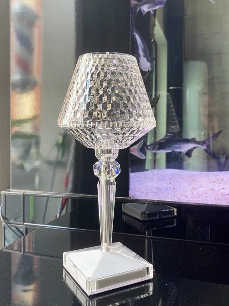 Goblet LED Table Lamp