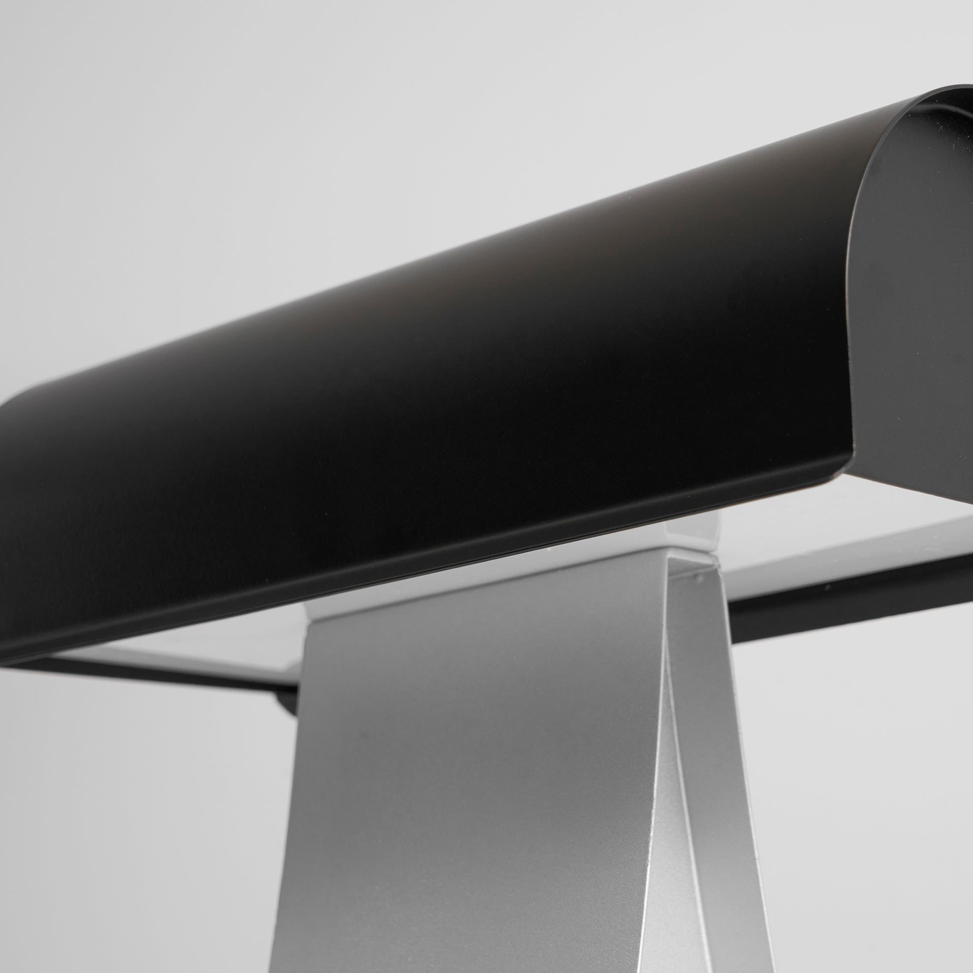 Archive Table Lamp T1922