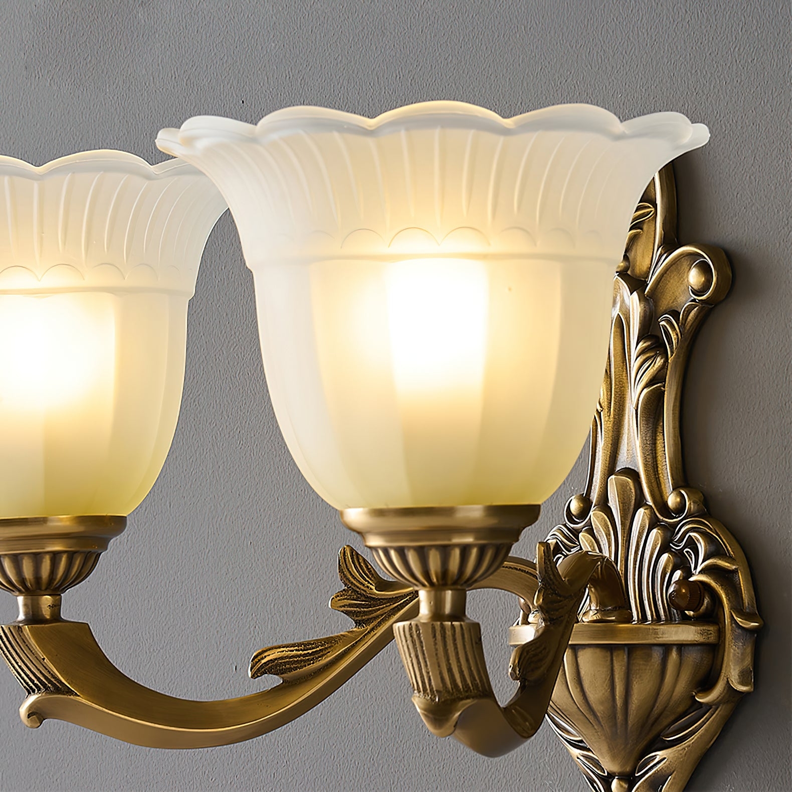Bloom Flower Brass Sconce T1855
