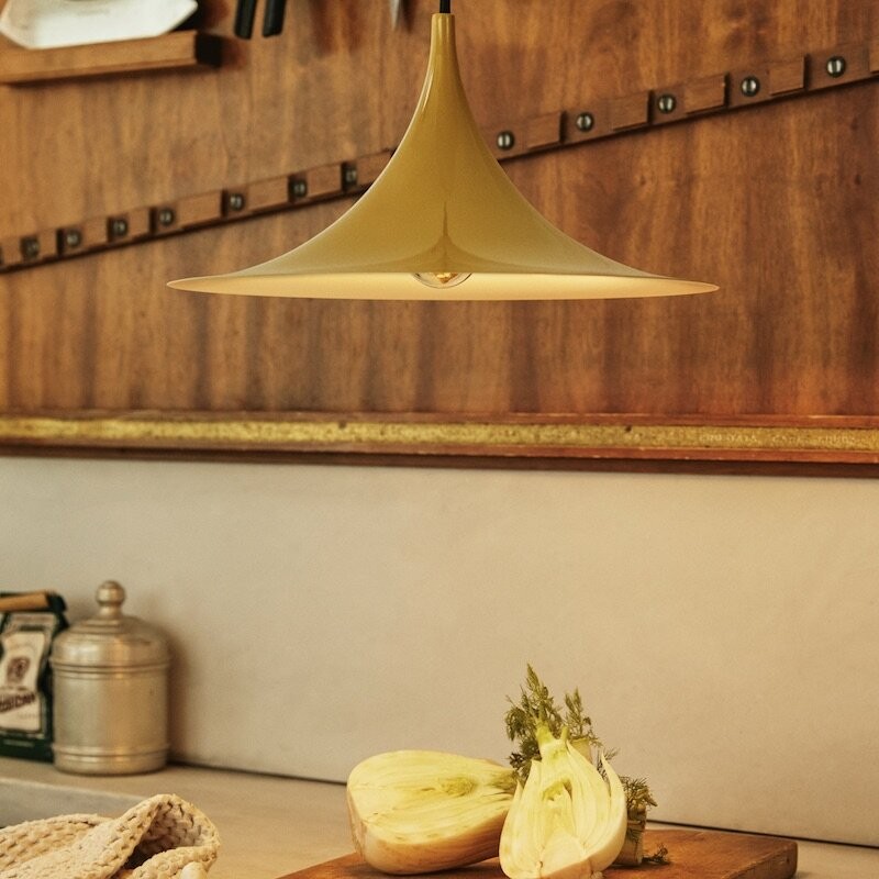 Modern Horn Pendant Light – Metal Design for Dining Room