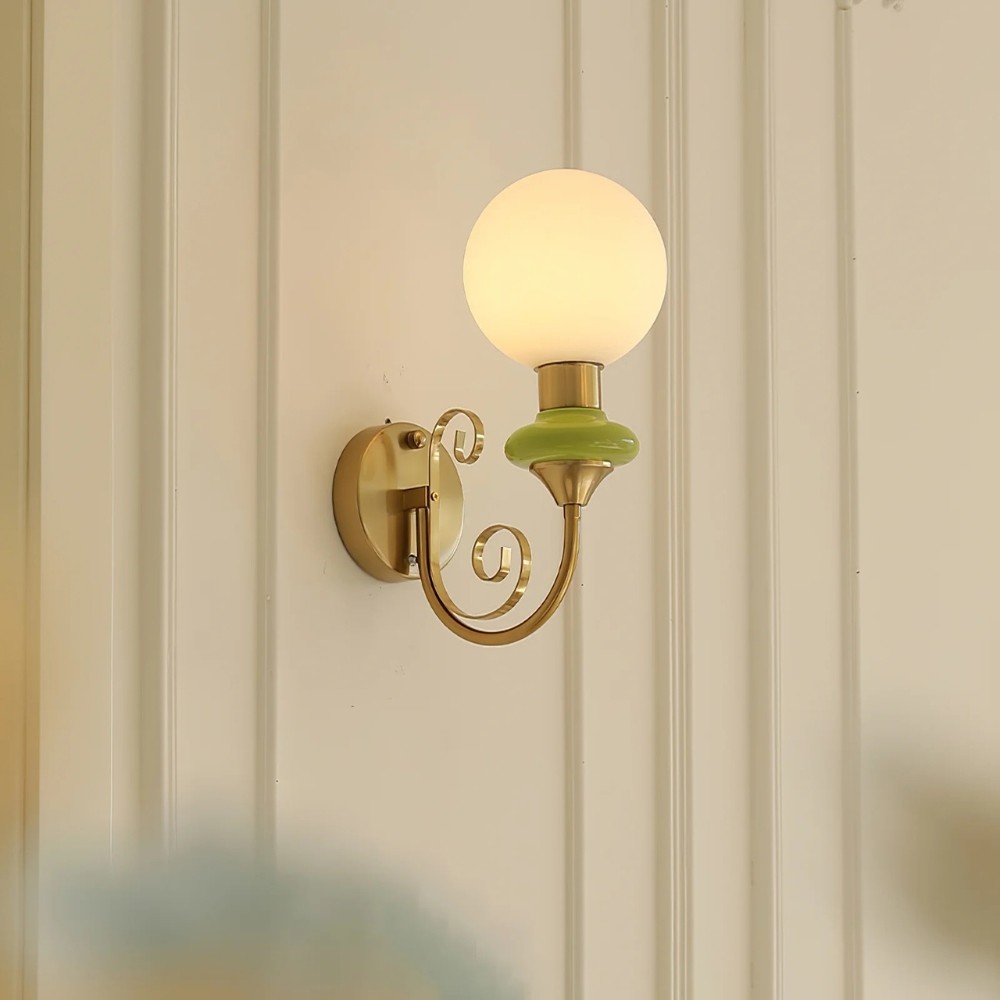 Elegant Wall Lamp with Sculptural Glow and Architectural Form S220