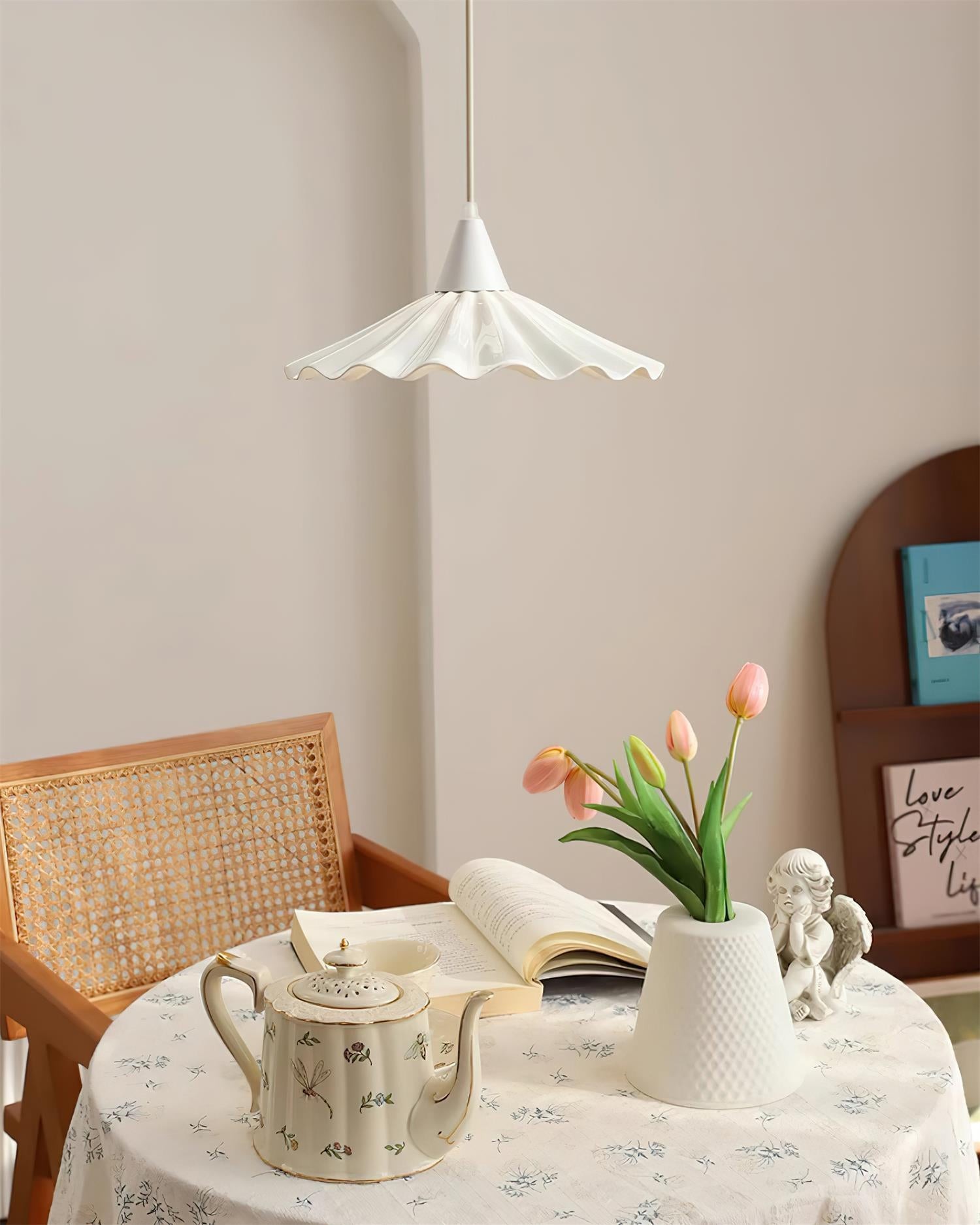 Ruffles Pendant Lamp P016