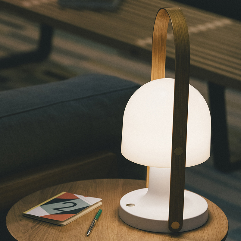 FollowMe Table Lamp