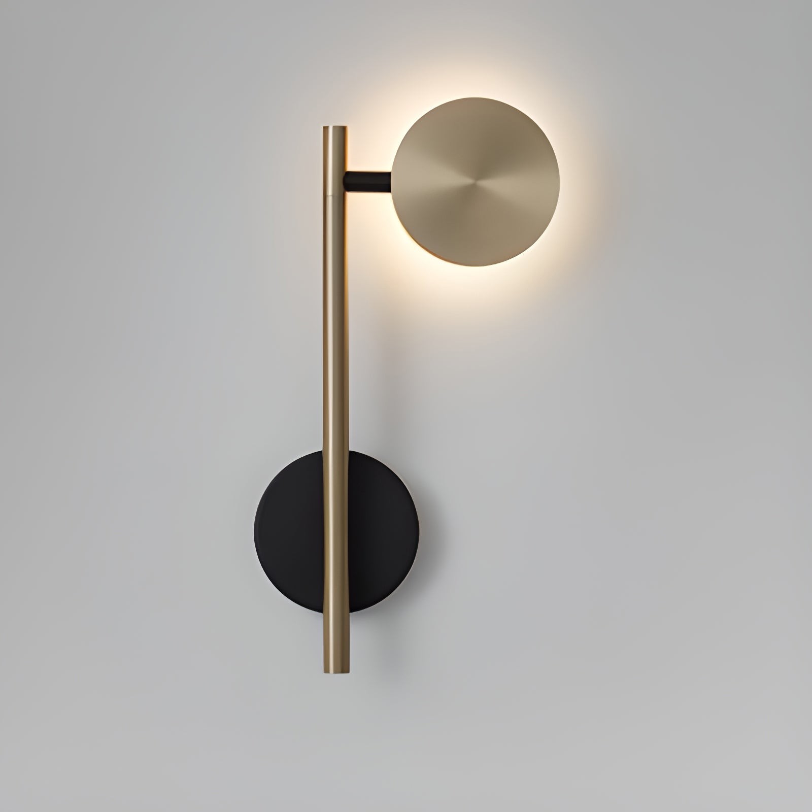 Italian Simple Round Metal Wall Lamp M557