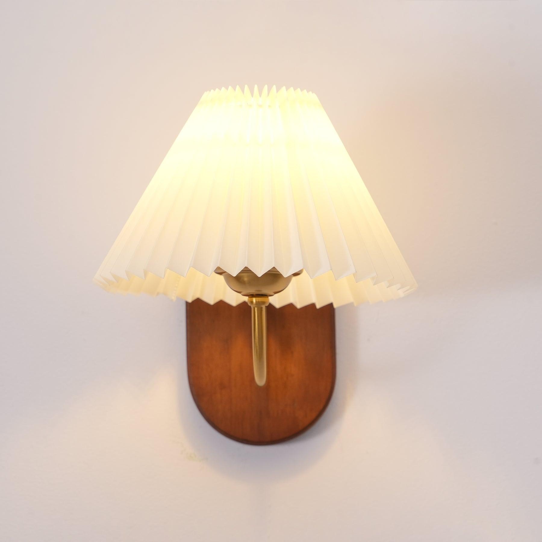 Modern Fashion Wall Lamp for Bedroom M49