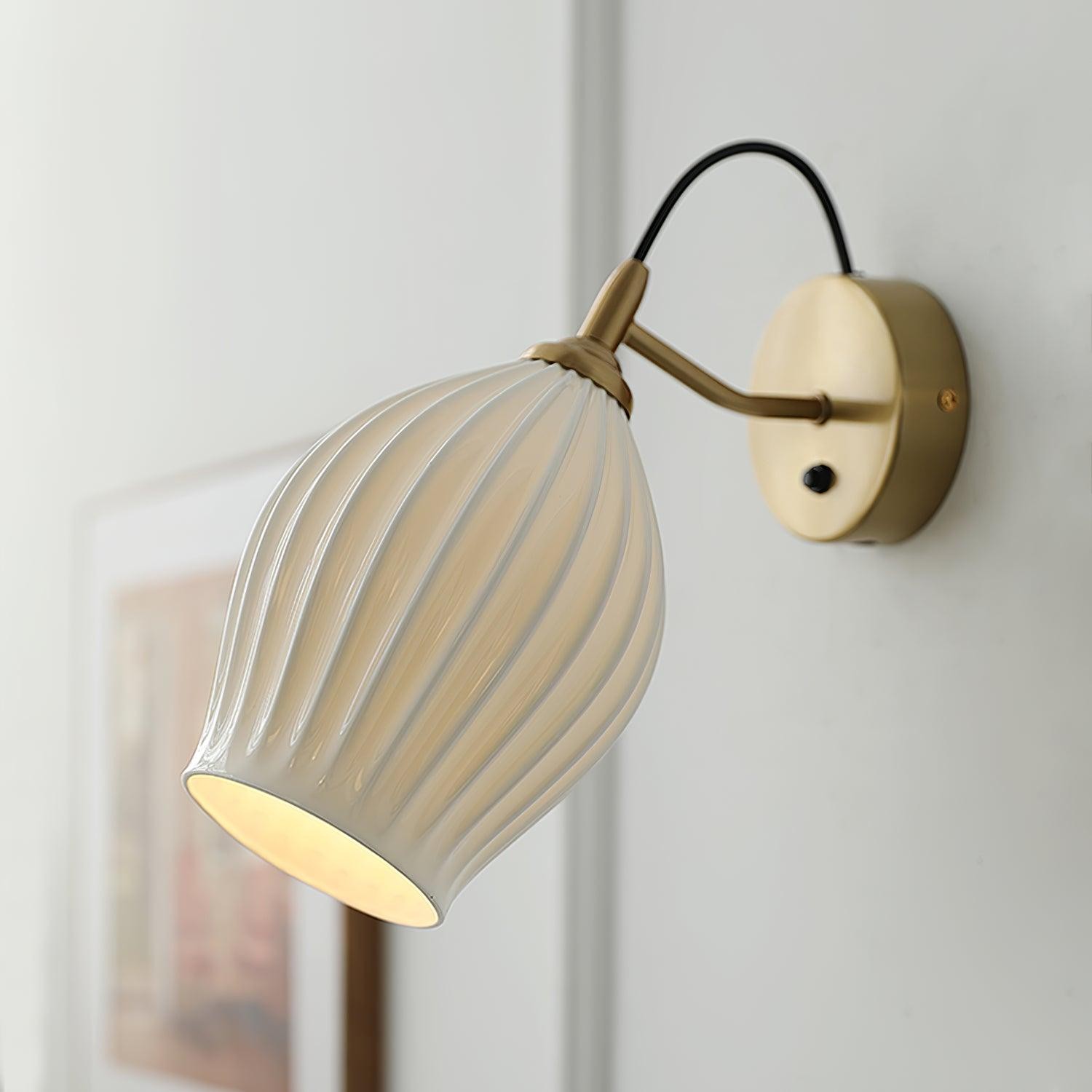 Cream Style Ceramic Ribbed Wall lamp M564