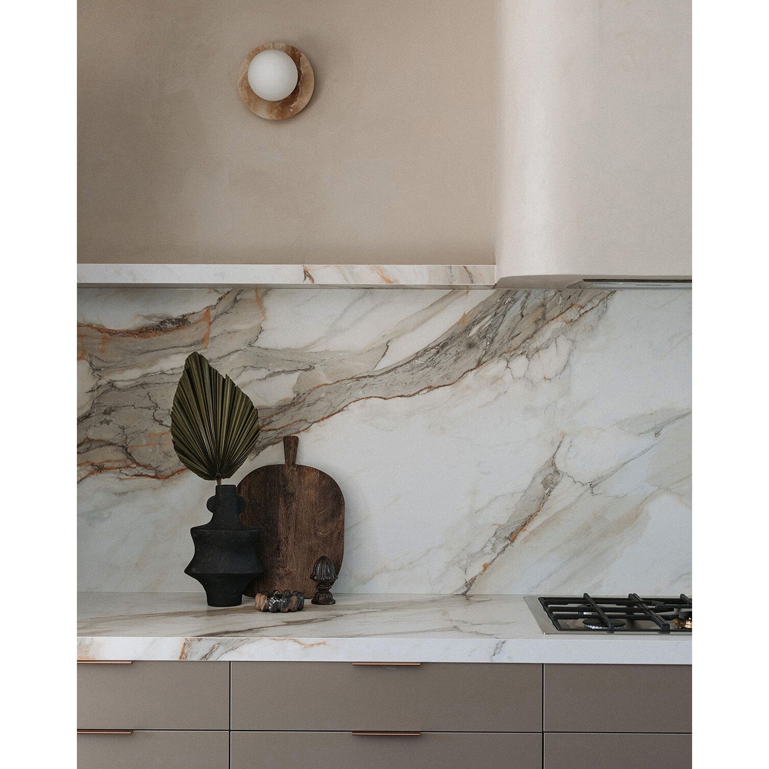 Onyx Krema Wall Lamp T1800