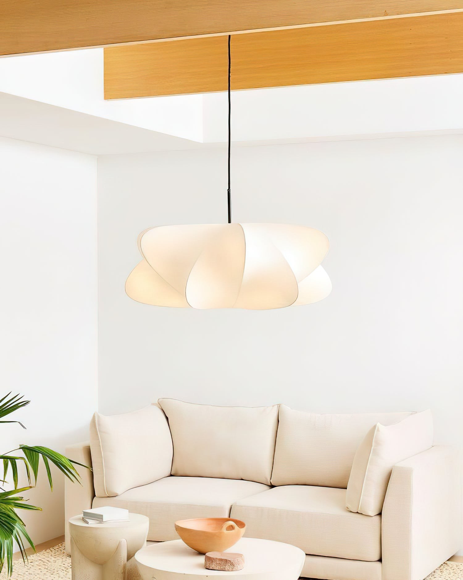 Sleek Modern Pendant Light - Adjustable Suspension for Dining Rooms M57