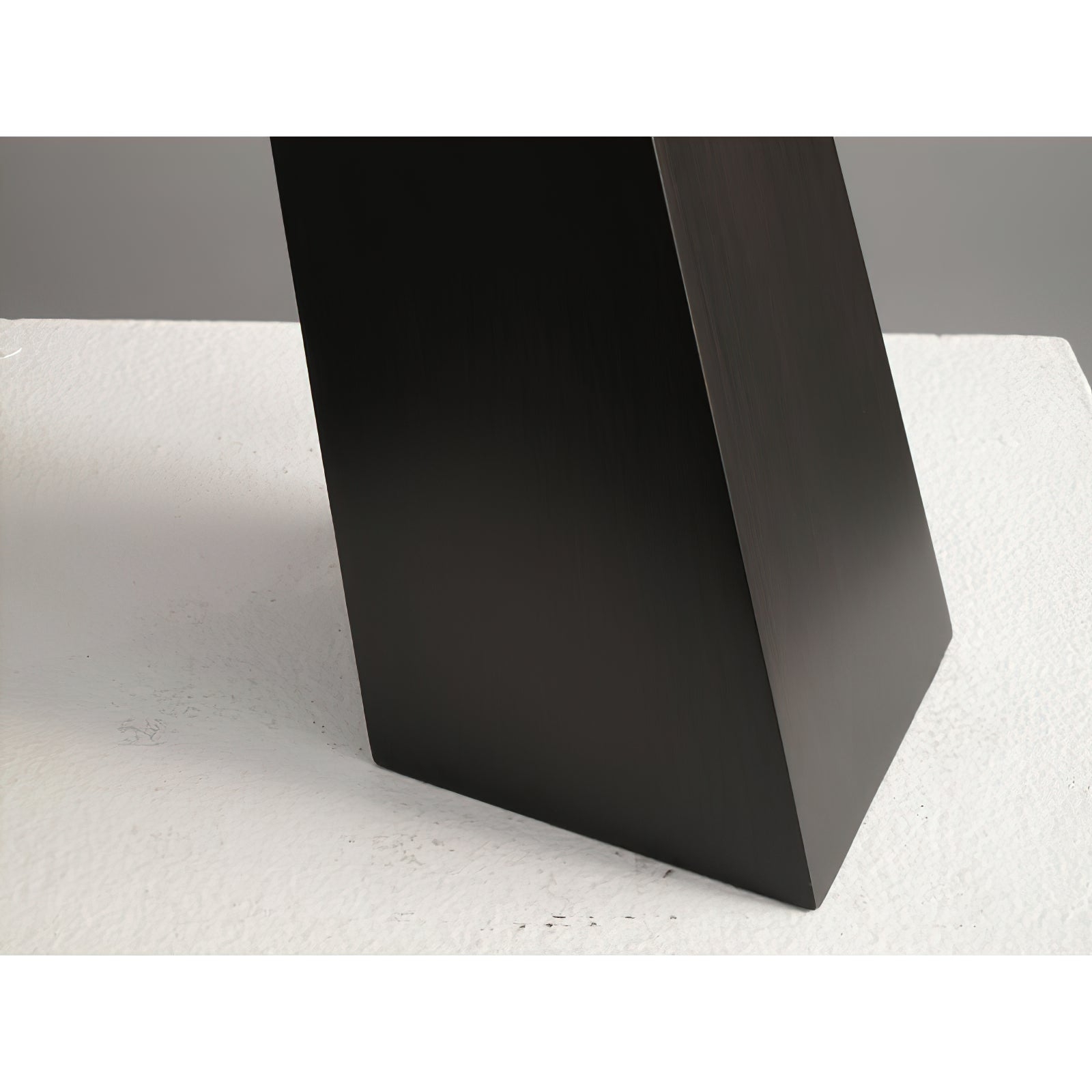 Jett Obelisk Table Lamp T1685