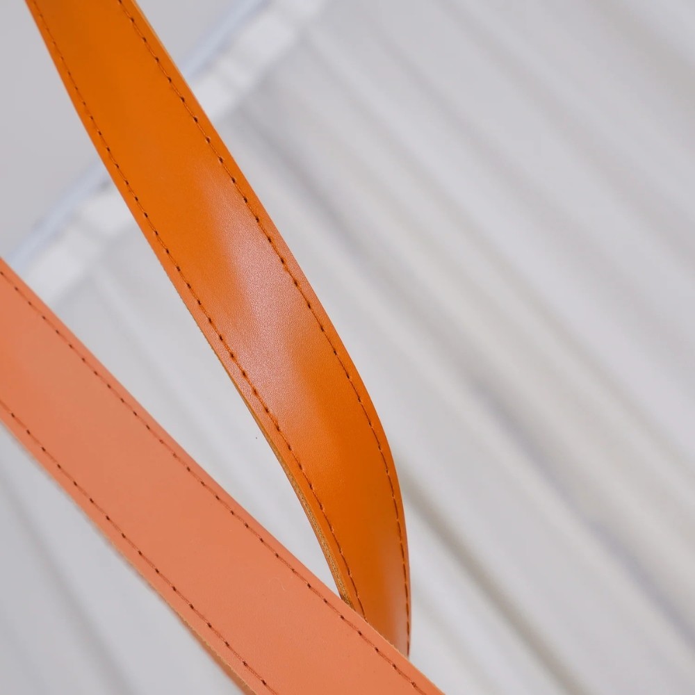 Flexible Belt-Style Pendant Lamp for Customizable Ambient Light S241