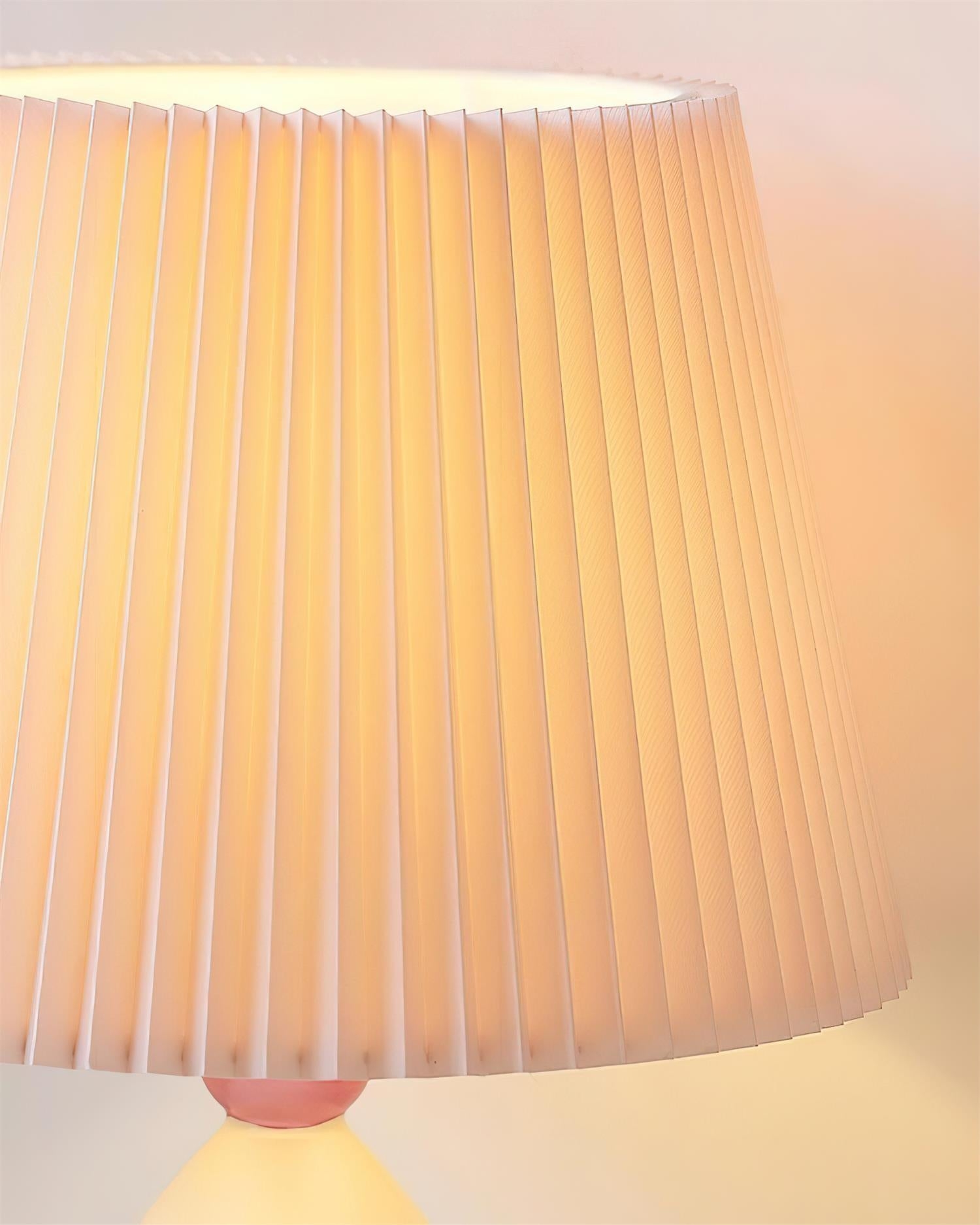Luma Globe Table Lamp T1434