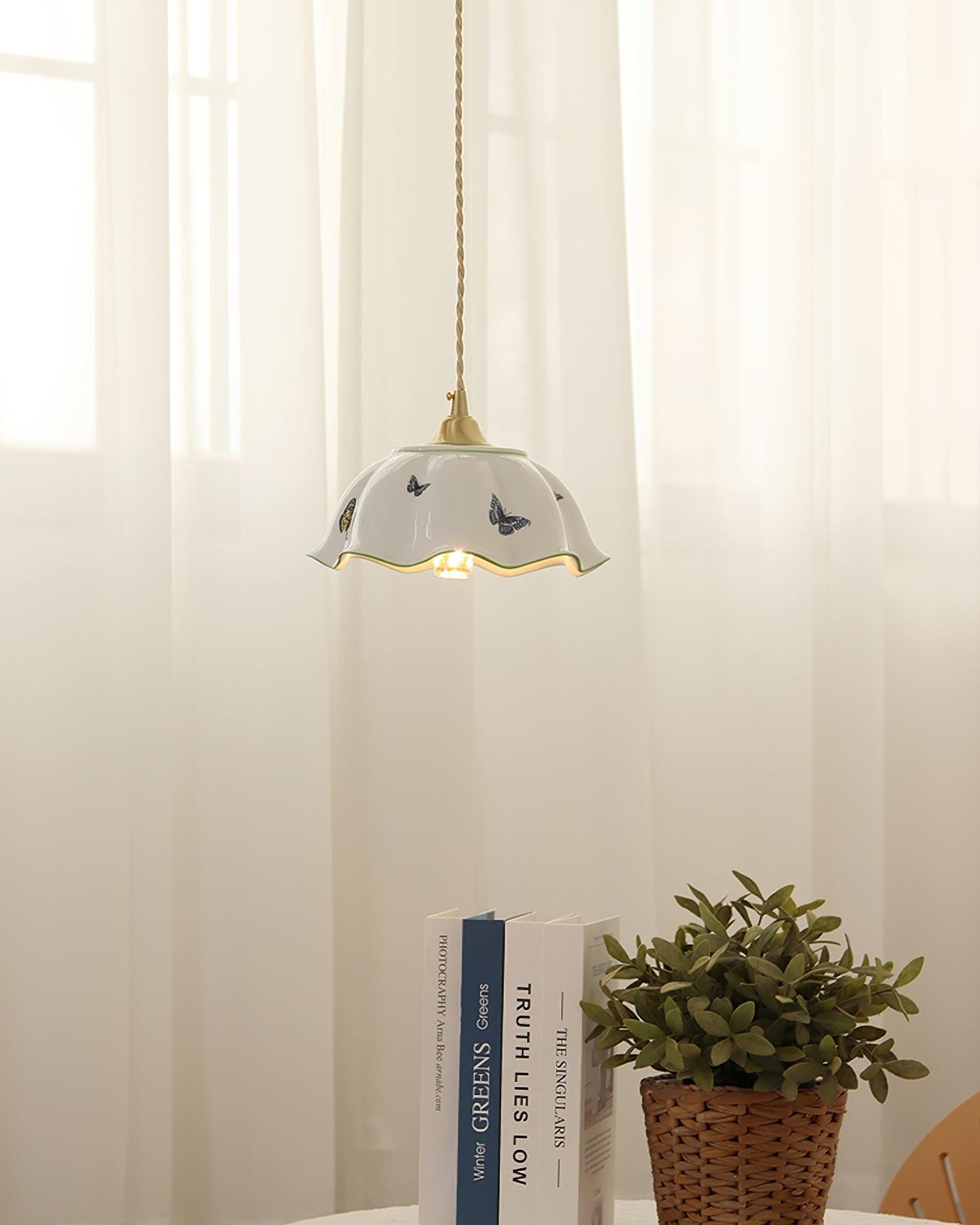 Retro Cream Style Ceramic Pendant Lamp G44