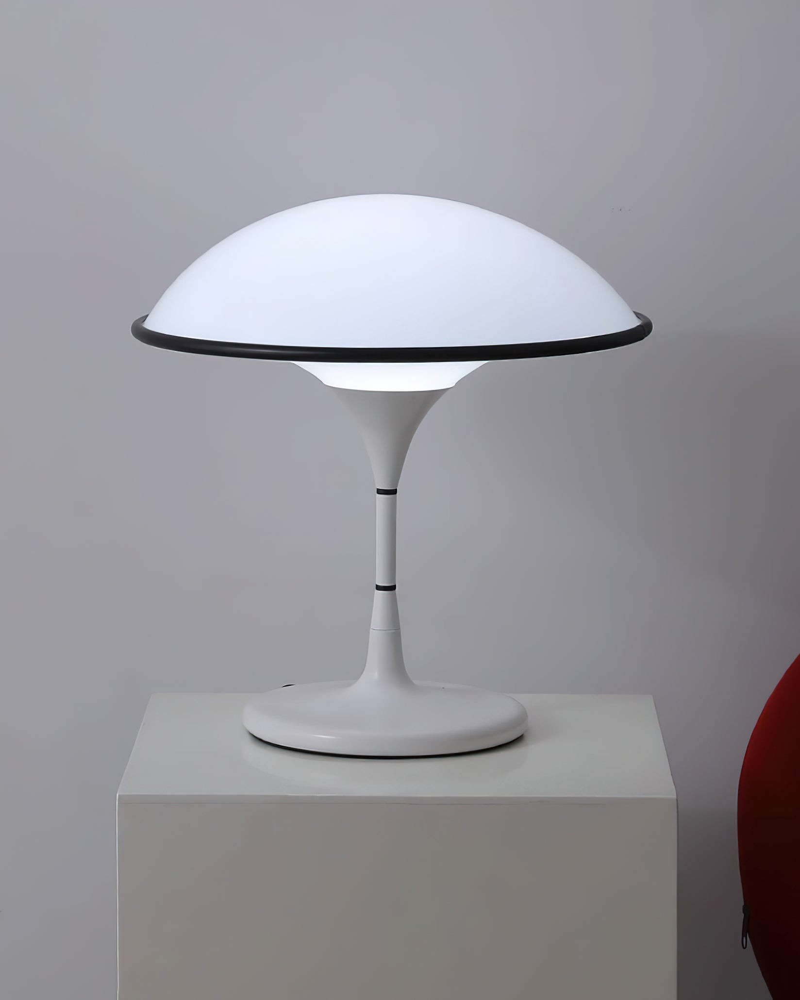 Danish Retro White Flying Saucer Table Lamp M277