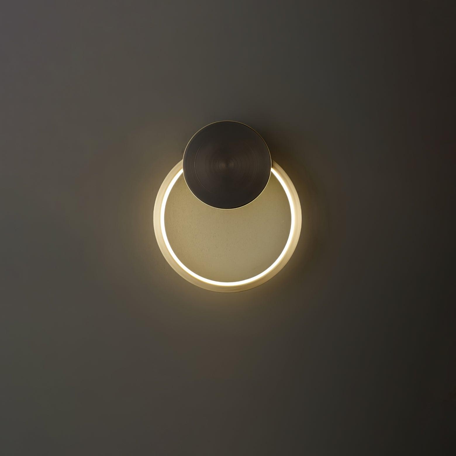 Minimalist Creative Simple Brass Round LED Wall Light M323