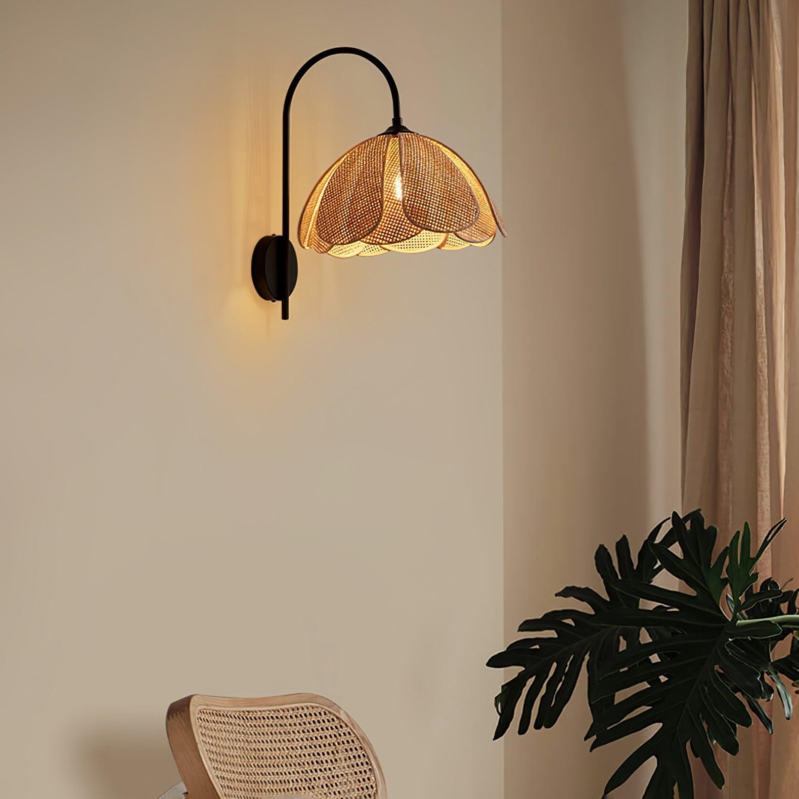 Rattan Petal Wall Lamp M512