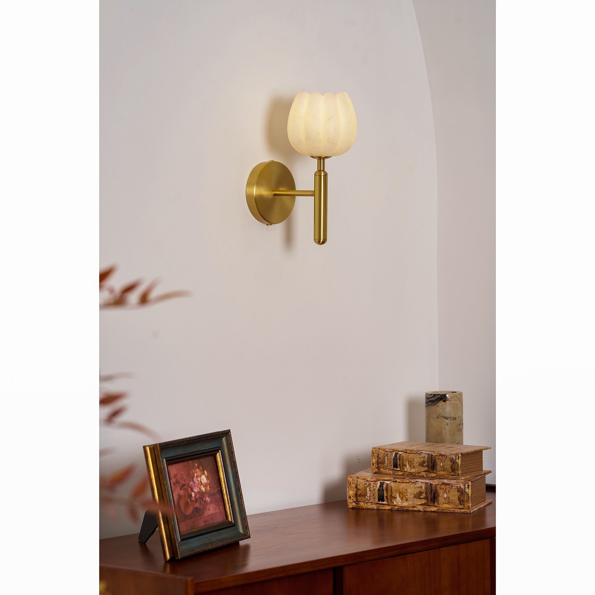 Mian Alabaster Wall Lamp T1663