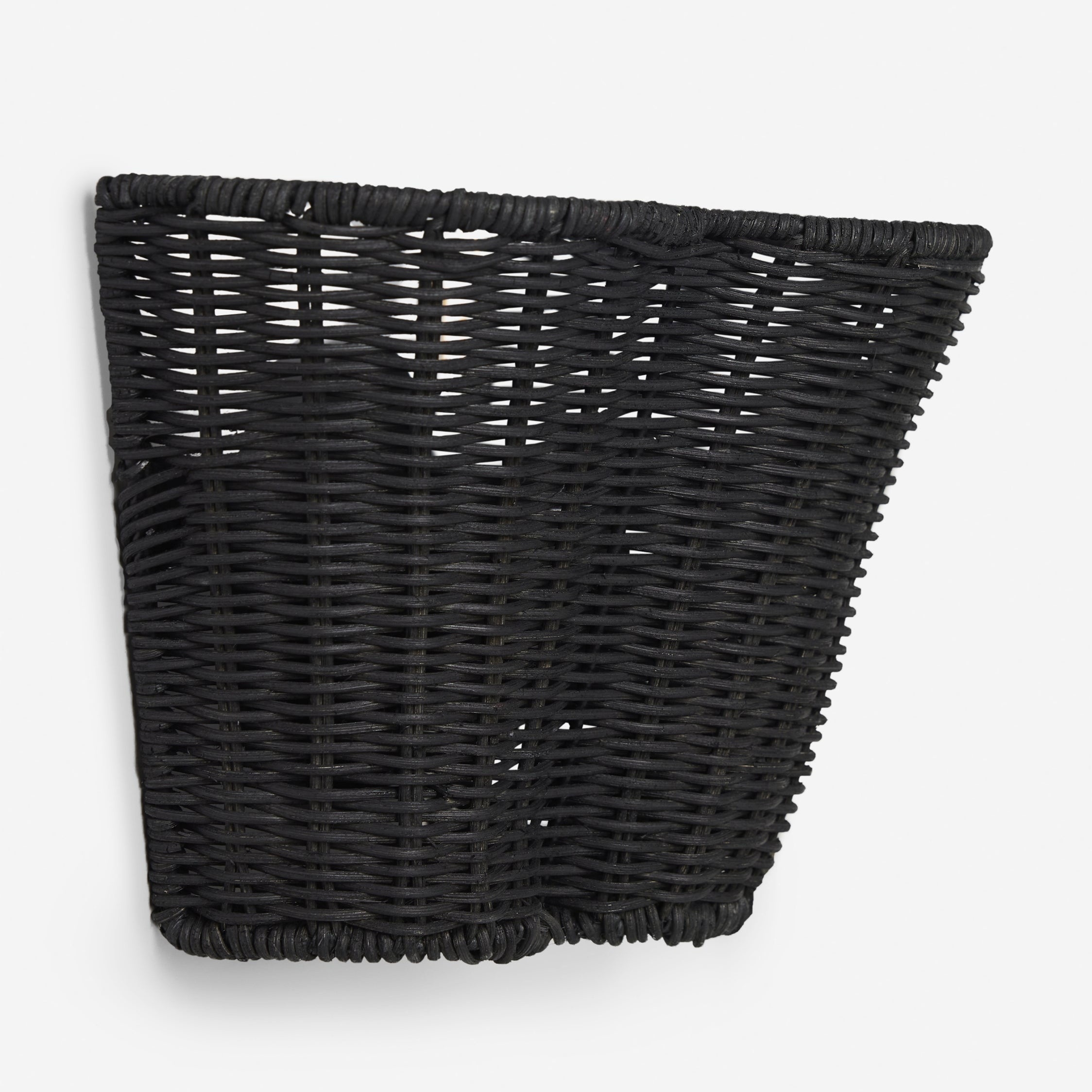 Wickara Woven Wall Sconce - Scalloped Basket Shade Wall Light for Bedroom T675