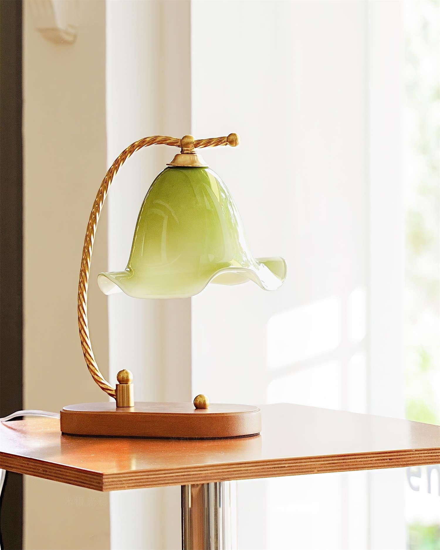 Sprout Table Lamp T1368