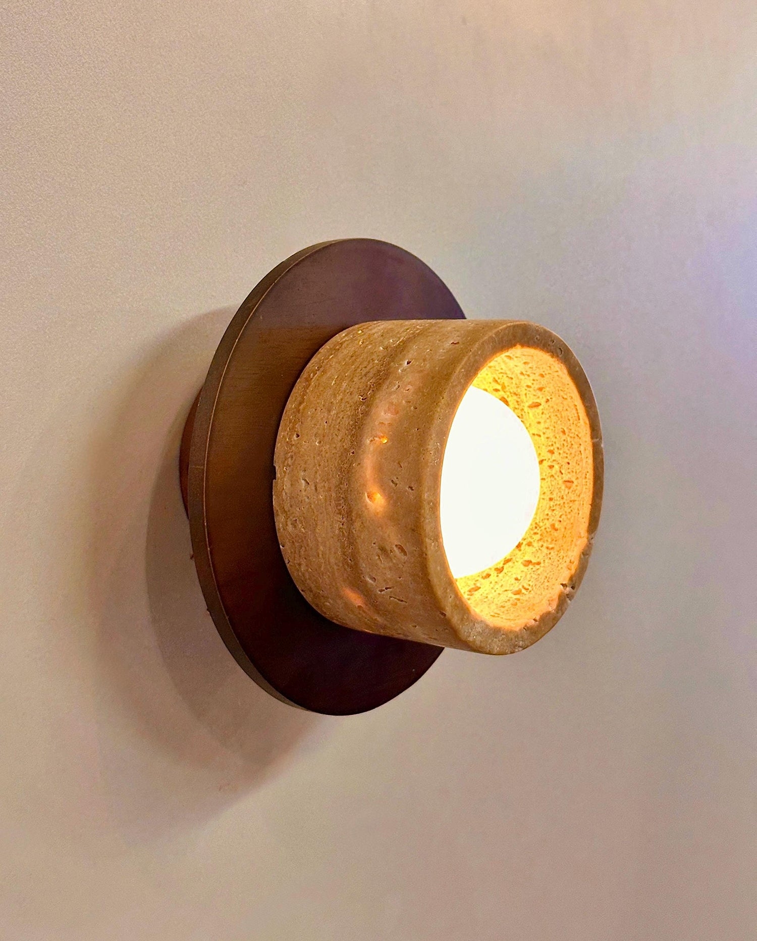 Logatec Traverine Wall Lamp T1952